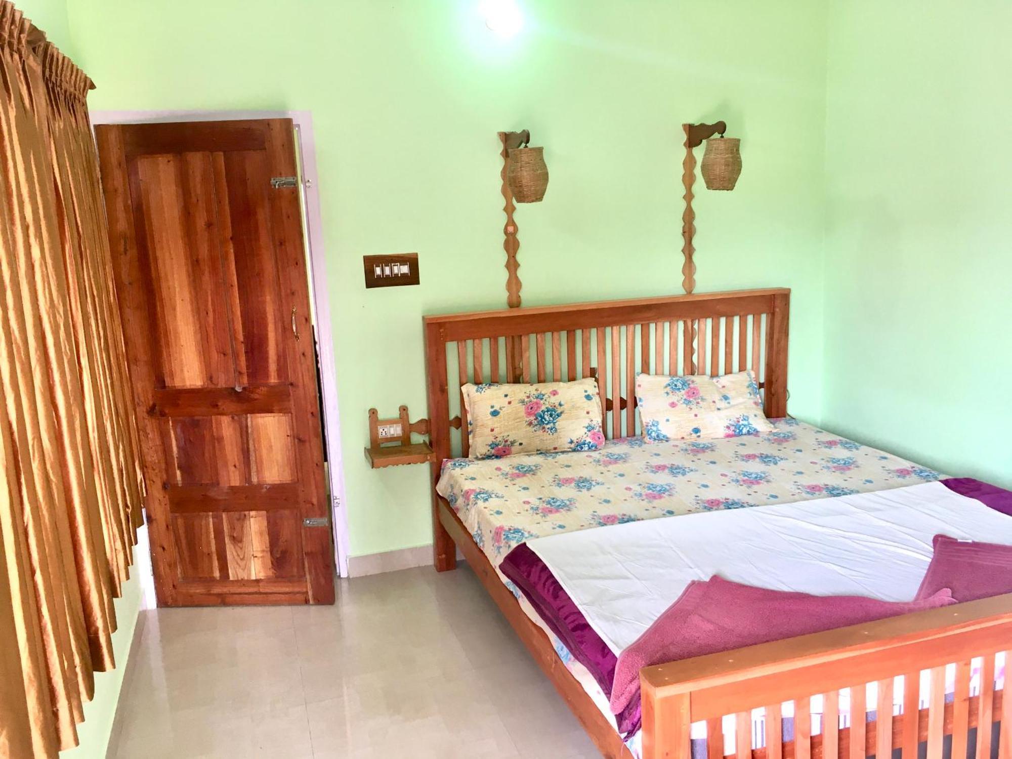 Panthalams Homestay Thekkady Zewnętrze zdjęcie